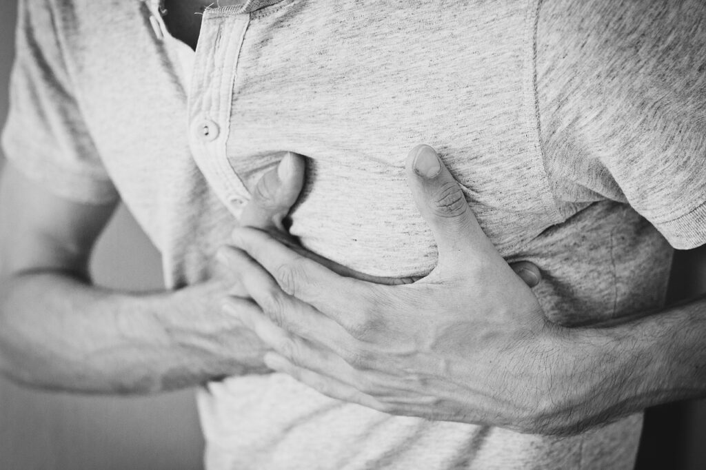 man, heartache, chest pain-1846050.jpg